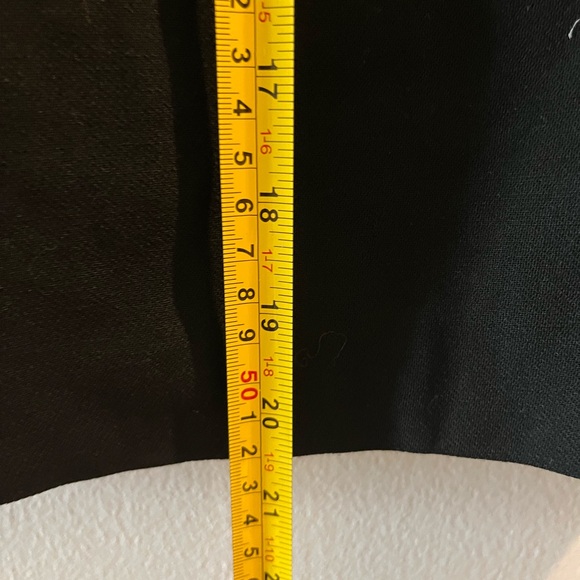 ⭐️ 100% Wool DKNY Pencil Black Suit Skirt - Size 12 - Picture 5 of 5